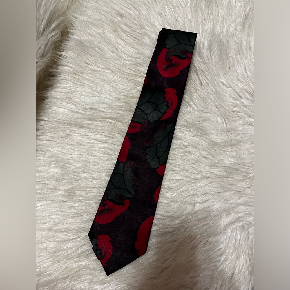 Gold City Tie
